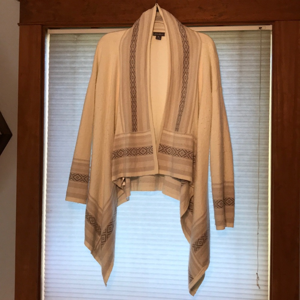 Eddie Bauer Pretty Wool Blend Cardigan🤍